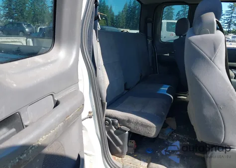 2003 Ford F-150 Lariat/Xl/Xlt из США, поврежденный, VIN 1FTRX18W93NB57177